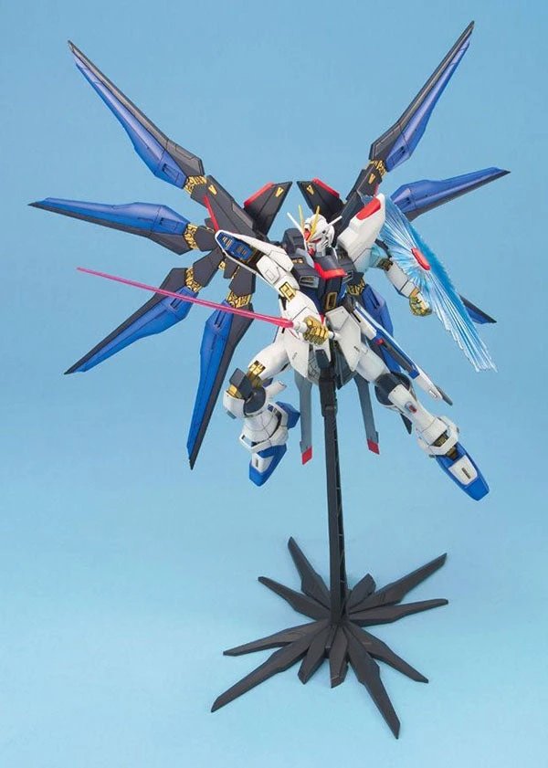 Bandai Gundam 1/100 MG Seed Destiny ZGMF-X20A Strike Freedom Gundam Model Kit - Image 5