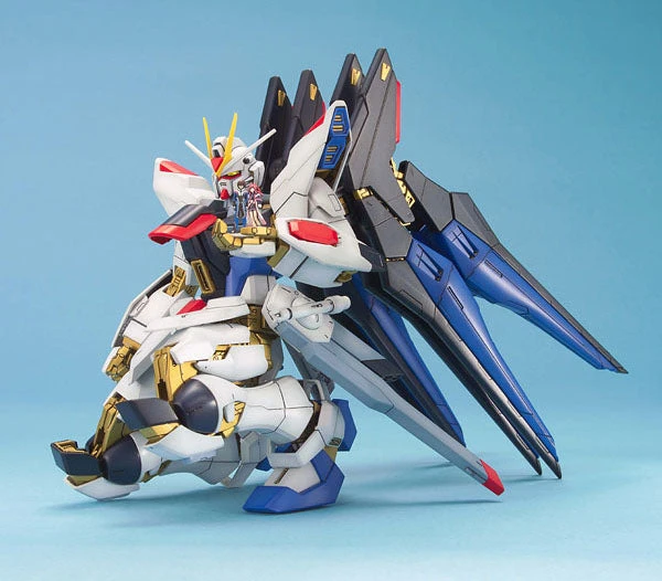 Bandai Gundam 1/100 MG Seed Destiny ZGMF-X20A Strike Freedom Gundam Model Kit - Image 2