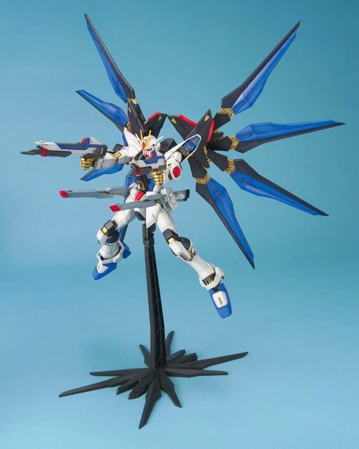 Bandai Gundam 1/100 MG Seed Destiny ZGMF-X20A Strike Freedom Gundam Model Kit