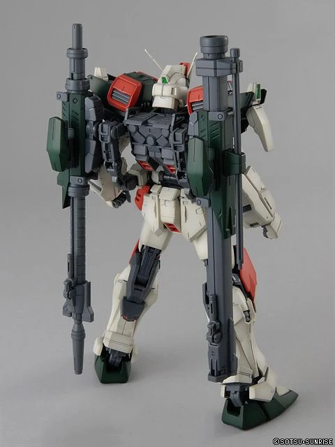 Bandai Gundam 1/100 MG Seed GAT-X103 Buster Gundam Model Kit - Image 2