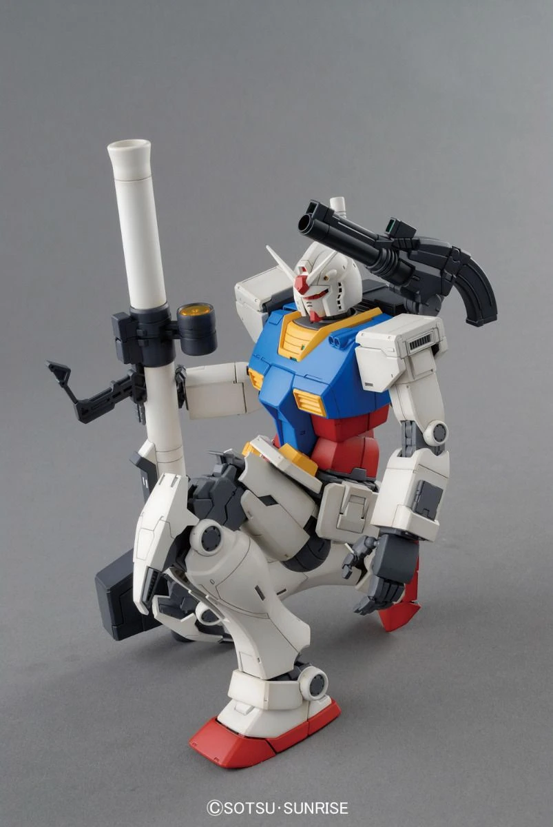 Bandai Gundam 1/100 MG The Origin RX-78-2 Gundam Origin Ver. Model Kit - Image 3