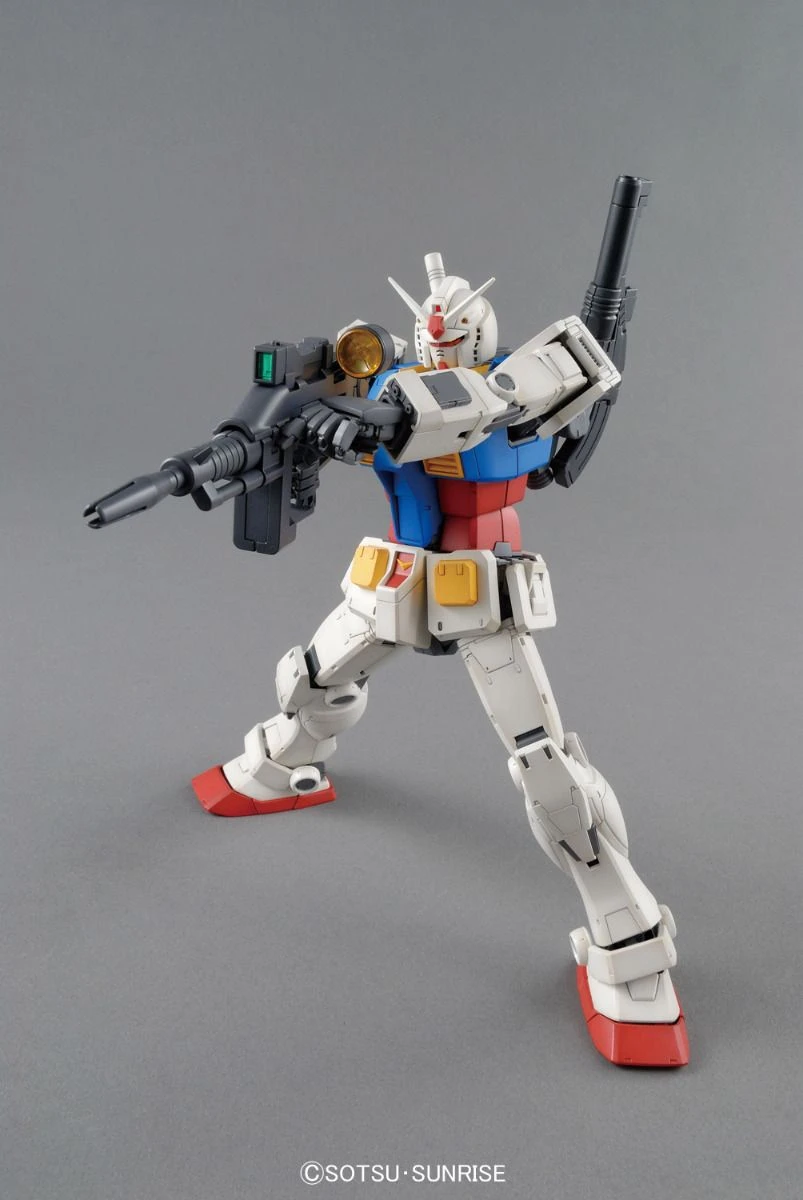 Bandai Gundam 1/100 MG The Origin RX-78-2 Gundam Origin Ver. Model Kit - Image 8