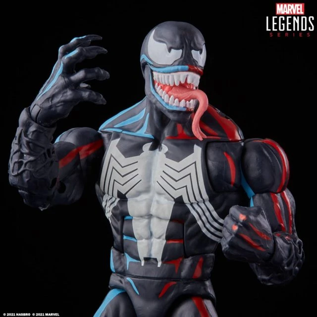 SDCC 2021 Hasbro Marvel Legends Venom Action Figure - Image 4