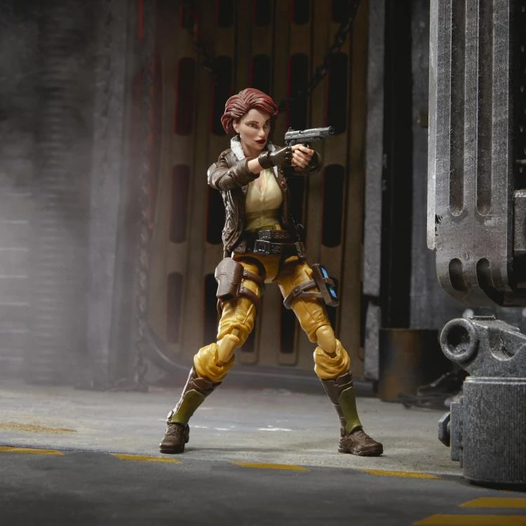 Hasbro G.I. Joe Classified Series #59 Courtney "Cover Girl" Krieger Action Figure - Image 3