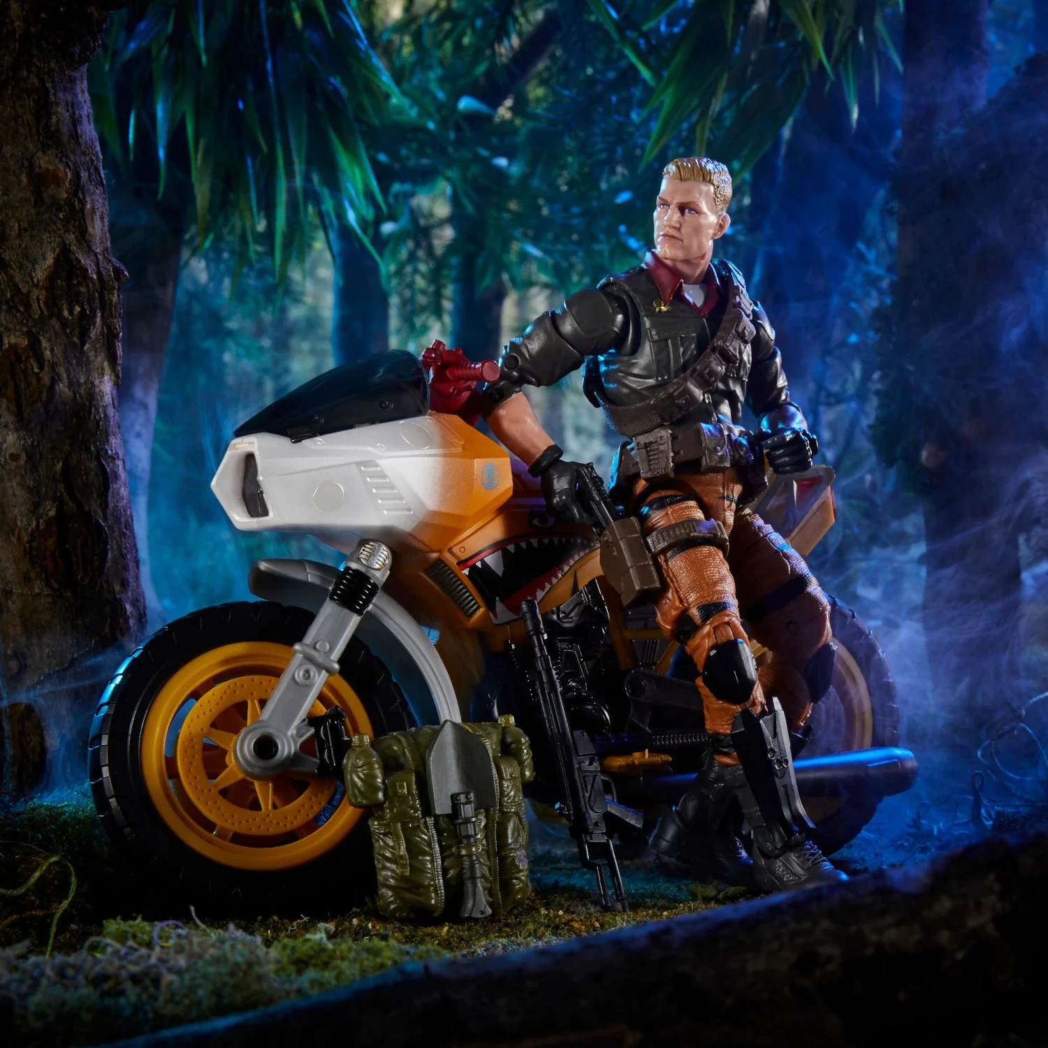 Hasbro G.I. Joe Classified Series Tiger Force Duke And RAM Action Figure And Vehicle - Image 2